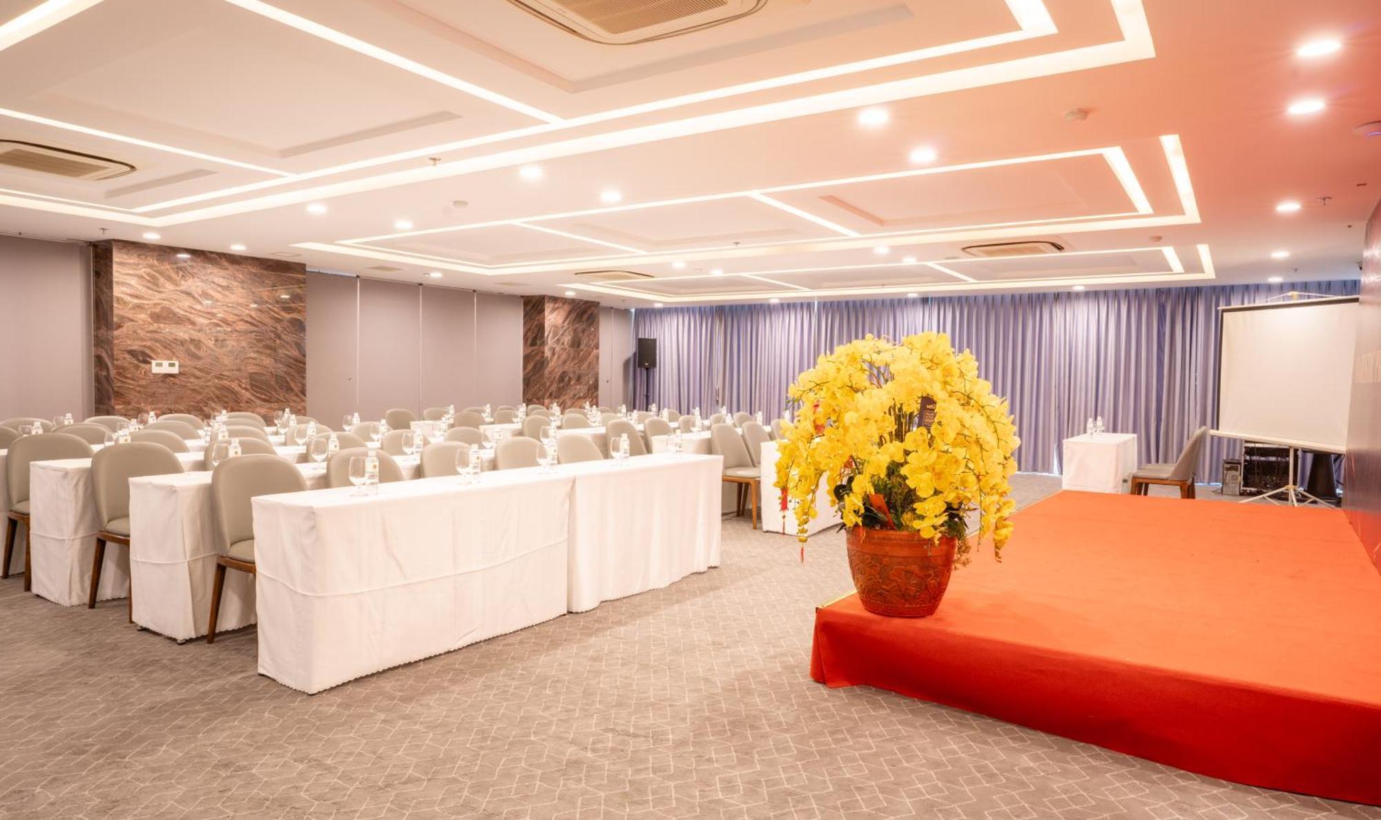 Majestic Premium Hotel Nha Trang Kültér fotó