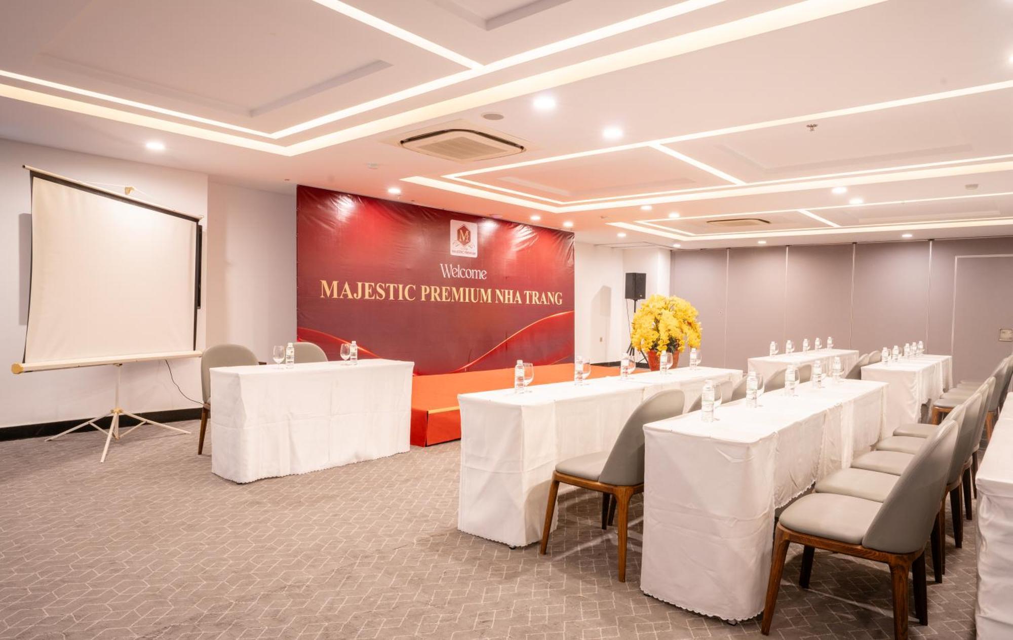 Majestic Premium Hotel Nha Trang Kültér fotó
