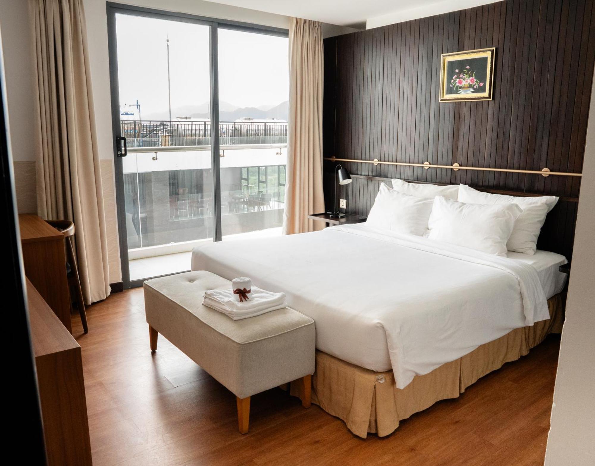 Majestic Premium Hotel Nha Trang Kültér fotó